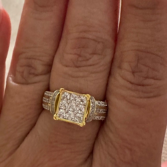 Square cluster diamond engagement ring with channel set stones - Picture 1 of 4